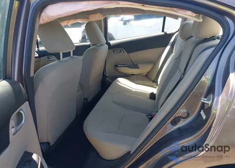 2013 Honda Civic Lx z USA, uszkodzony, nr VIN 19XFB2F5XDE291493